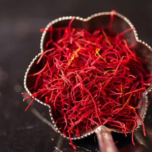 خواص زعفران برای افزایش انرژی و روحیه‌ای شاداب