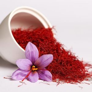  ماندگاری عطر سافرانال
