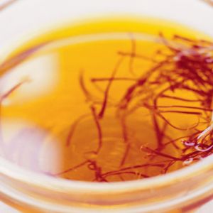 رنگ زعفران و نحوه استفاده از رنگ غذا