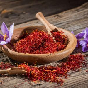 فواید زعفران برای قلب و فشار خون