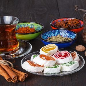 طرز تهیه دمنوش زعفران و دارچین