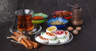 طرز تهیه دمنوش زعفران و دارچین